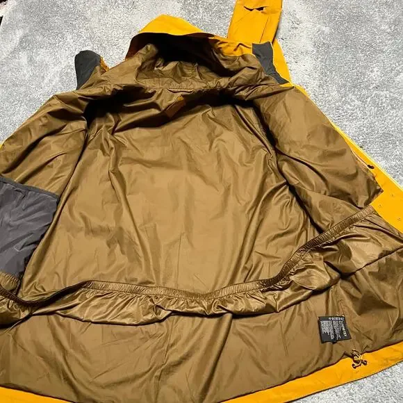 REI Coop Rain Coat Mens XL Goretex Long Vented Hooded Yellow Jacket Hiking Gorp